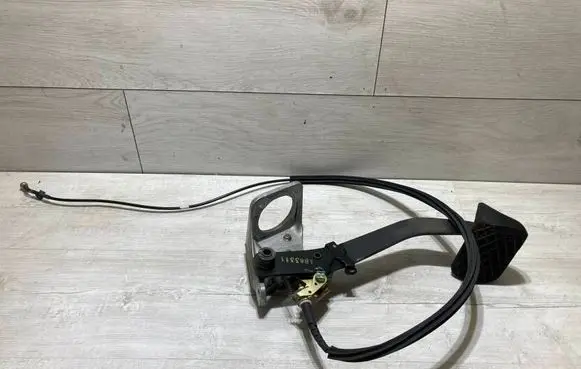Mercedes-Benz SL R129 Brake pedal 1292900419