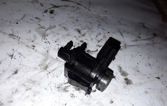 Audi A6 S6 C6 4F Turbo solenoid valve 1J0906283C