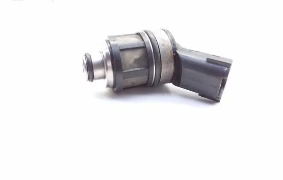 Subaru Impreza I Fuel injector