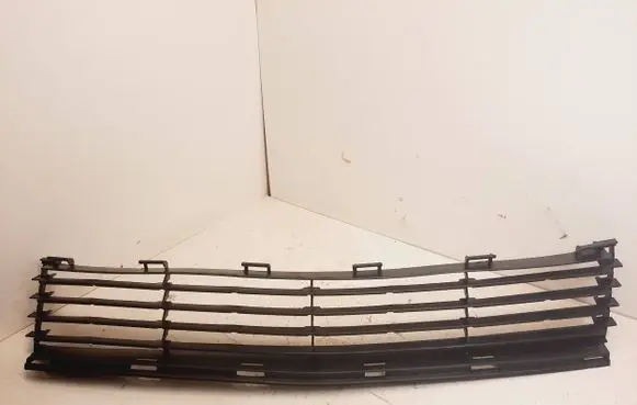 Toyota Prius (XW20) Front bumper lower grill