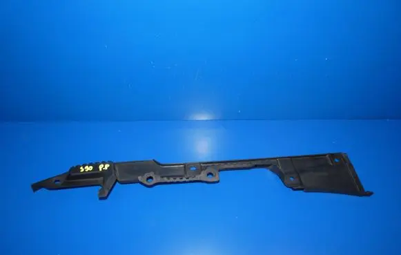 Volvo S90, V90 Fender end trim 31688630