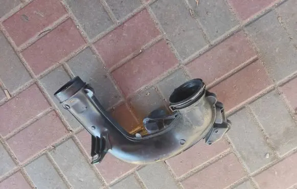 Volvo XC90 Air intake duct part 31370120 131370120 D23NA