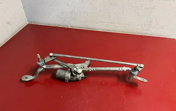 BMW X3 G01 Front wiper linkage 7399004