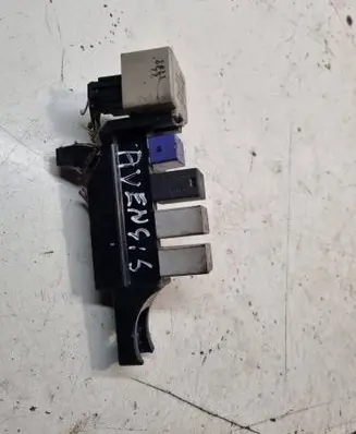 Toyota Avensis T250 Other relay 8198005040 MB0665005341