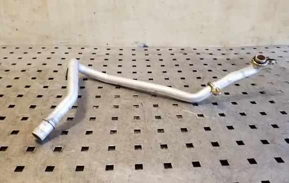 Land Rover Discovery 3 - LR3 Heater radiator pipe/hose 