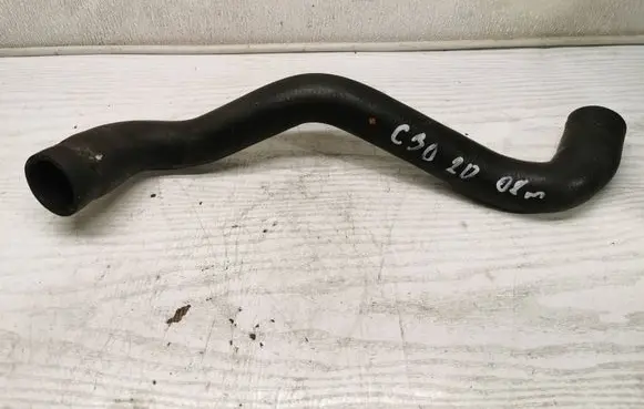 Engine coolant pipe/hose