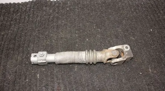 Mercedes-Benz C W204 Steering column universal joint 