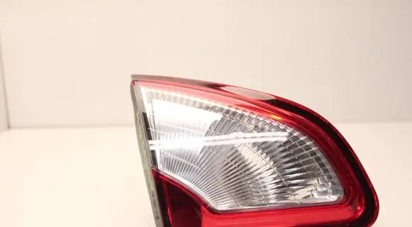 Nissan Qashqai Tailgate rear/tail lights 89503189