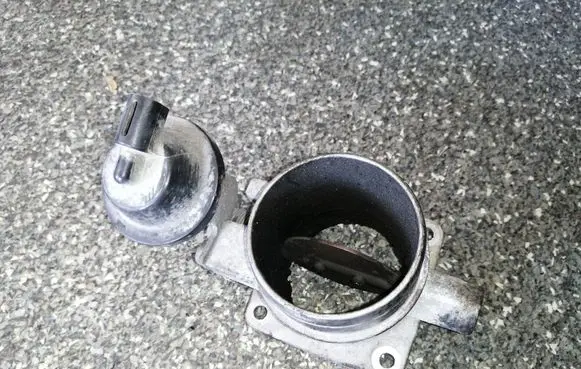 Volkswagen Sharan Throttle valve