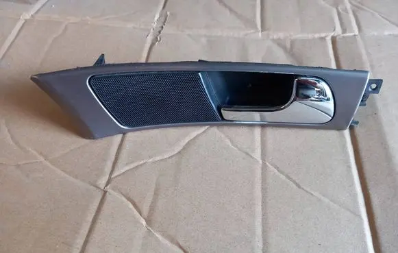 Audi A6 S6 C5 4B Front door interior handle 4B0837020