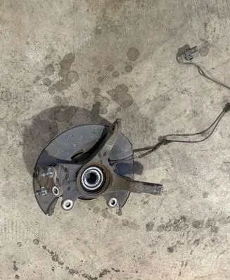 Honda CR-V Front wheel hub