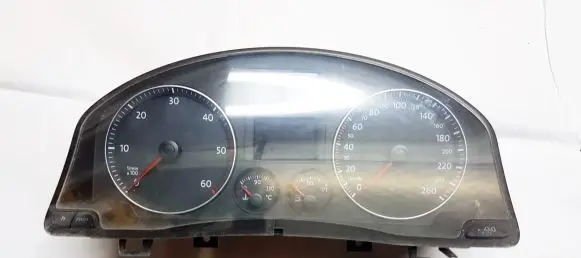 Volkswagen Golf V Speedometer (instrument cluster) 1K0920851B V0020000