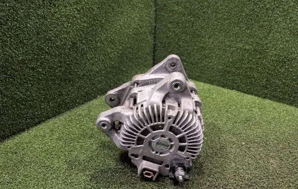 Renault Trafic III (X82) Generator/alternator 231009096R A003TX1781ZE