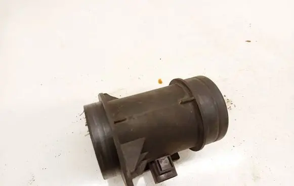 Volkswagen PASSAT B4 Mass air flow meter 074906461