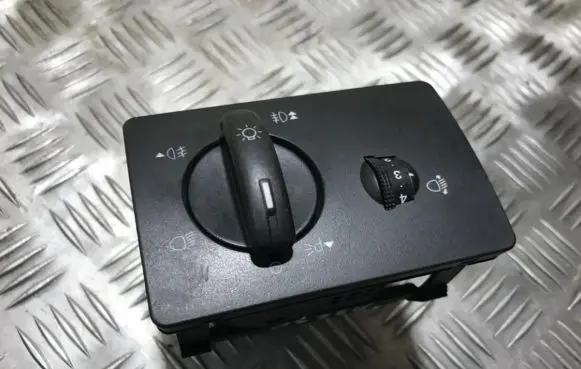 Ford Focus Light switch 4m5t13a024ma 04059765