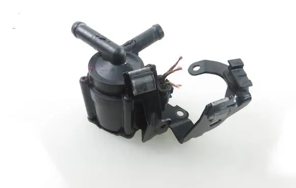Peugeot 308 Electric auxiliary coolant/water pump V757752080