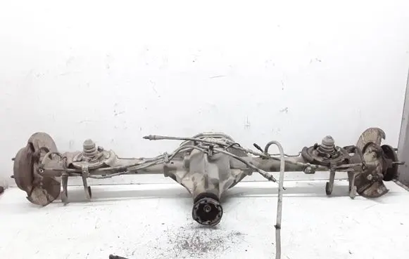 Jeep Grand Cherokee (WJ) Rear axle beam with reductor 
