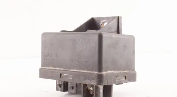 Fiat 500 Glow plug pre-heat relay 55193073 38430003
