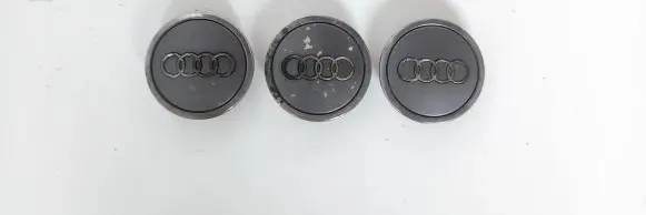 Audi A6 S6 C5 4B Original wheel cap 4B0601170A