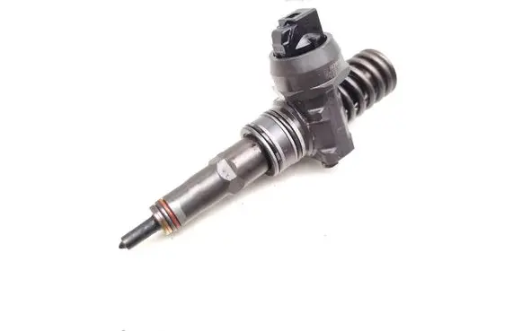 Volkswagen Golf V Fuel injector 038130073AG 0414720215