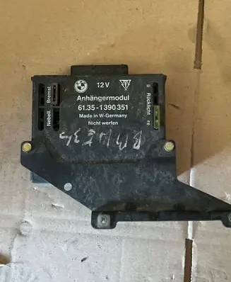 BMW 5 E34 Other control units/modules 61351390351