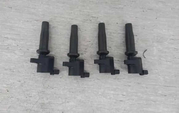 High voltage ignition coil