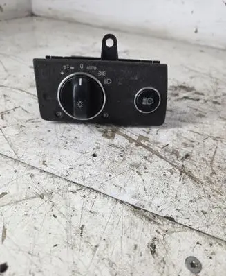 Mercedes-Benz E W211 Light switch 2115450104 04056000