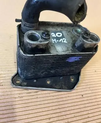 Mercedes-Benz E W211 Engine oil radiator A611