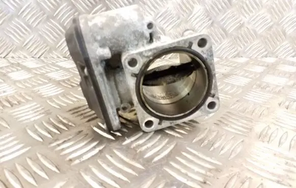 Hyundai ix35 Throttle valve 351002F000 11D281320