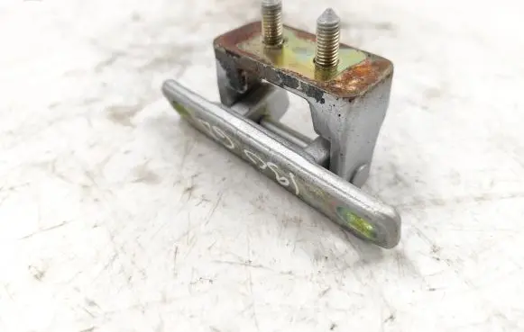 KIA Sorento Tailgate/trunk/boot hinge