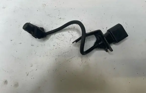BMW 5 E60 E61 Crankshaft position sensor 0281002477