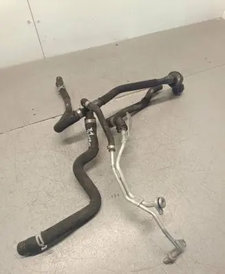 Engine coolant pipe/hose