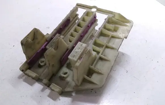 Volvo V70 Other engine bay part 9456582
