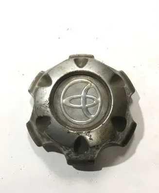 Toyota Hilux (AN10, AN20, AN30) Original wheel cap 