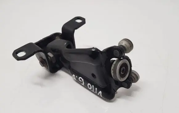 Mercedes-Benz Vito Viano W447 Sliding door middle roller runner A4477600347