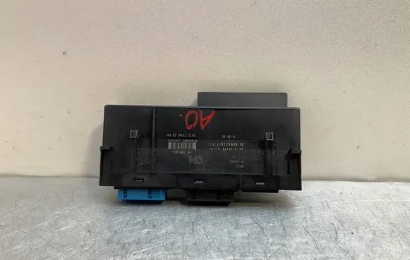 BMW 3 E92 E93 Comfort/convenience module 9229880 10681810 9229879