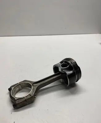 BMW M4 F82 F83 Piston with connecting rod 7846593 7846333 8089405