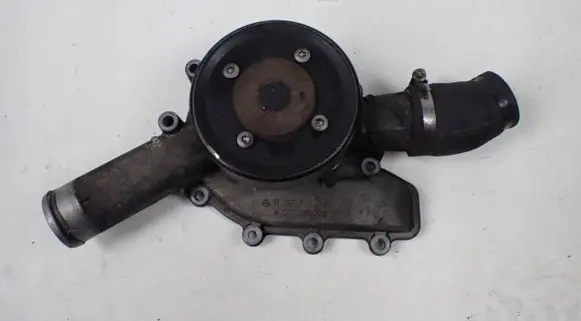 Mercedes-Benz CL C216 Water pump A2752000001