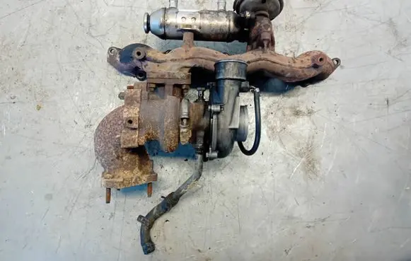 Jeep Cherokee III KJ Turbo 35242103F 02084E1 UA710209