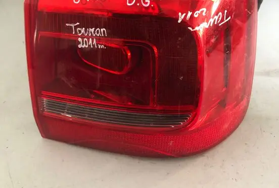 Volkswagen Touran II Rear/tail lights 1T0945096R 2SM01046802