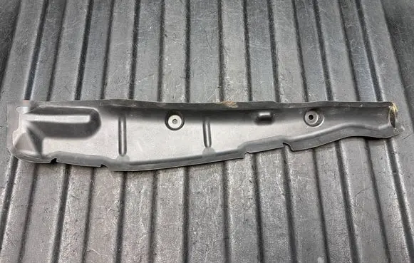 Audi A4 S4 B9 Fender end trim 8W0821111
