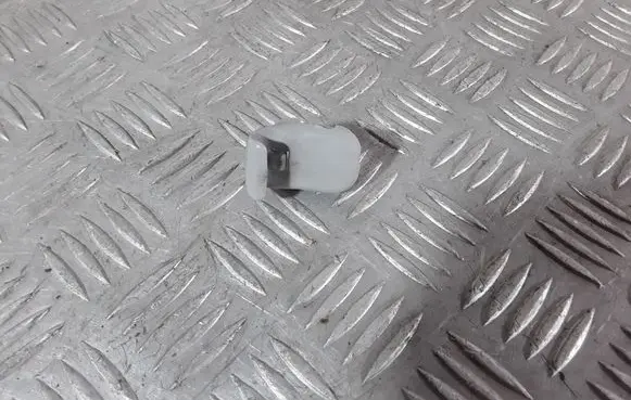 Mazda 6 Sun visor clip/hook/bracket 
