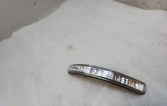Ford Explorer V Mirror indicator light BB5313B374A 153120646