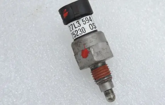 Opel Zafira C Reversing light switch sensor 55583570 1239125