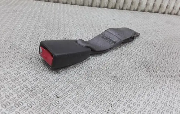 Suzuki Liana Rear seatbelt buckle