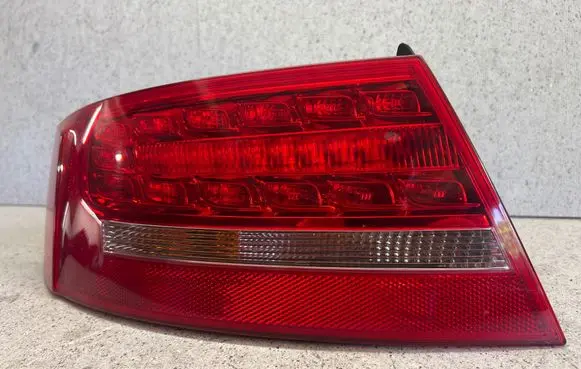 Audi A5 8T 8F Rear/tail lights 8T0945095D