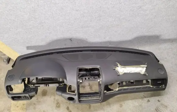 Volkswagen Touareg II Dashboard 7P1857181