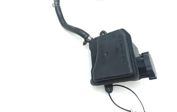 Mercedes-Benz Sprinter W906 Power steering fluid tank/reservoir A0004602883