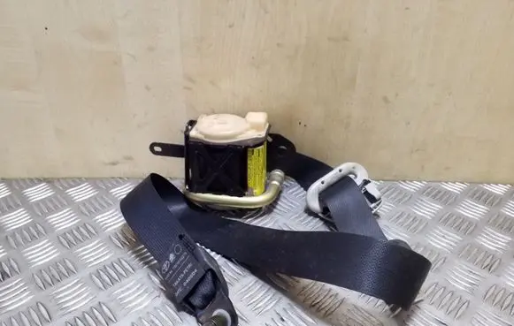 Toyota Corolla E120 E130 Front seatbelt 7321002270