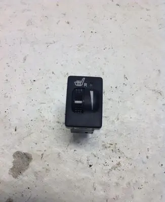 Toyota Avensis T270 Seat heating switch 453485